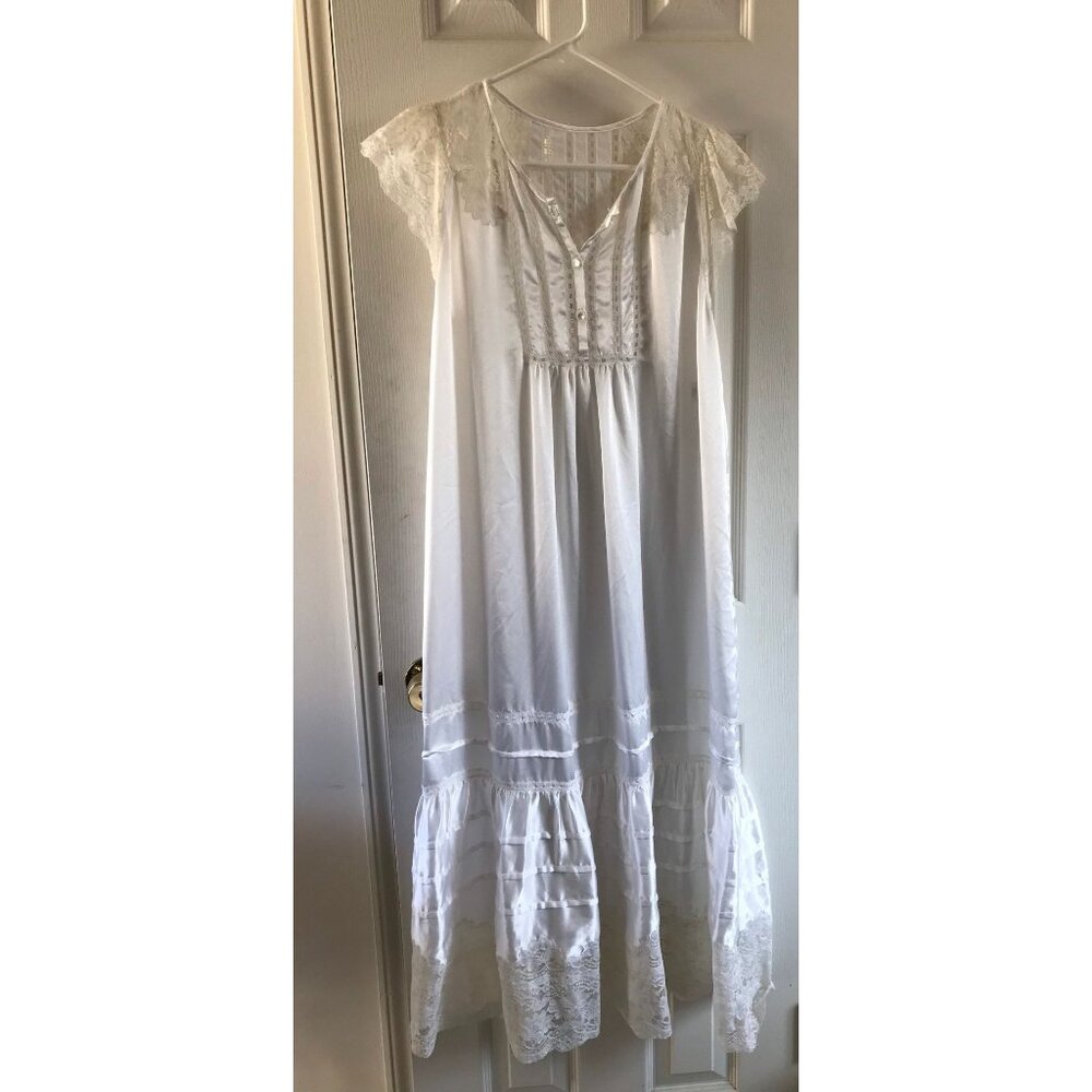 Vtg Eve Stillman Couture New York White Maxi Gown Night Gown Saks Fifth Avenue M